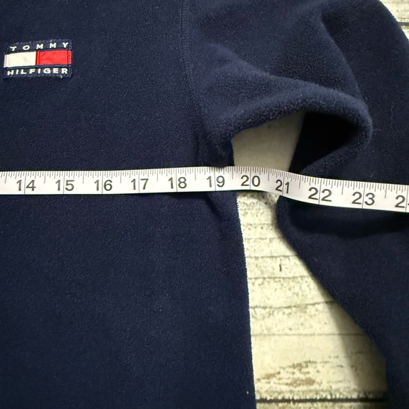 Vintage 90’s Tommy Hilfiger fleece blue sweatshirt. S - Picture 5 of 9